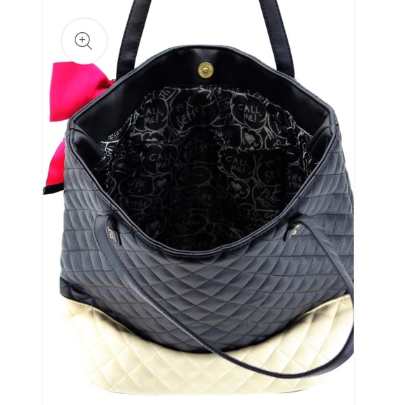 Betsy Johnson Quilted Bow Tote - Picture 3 of 6